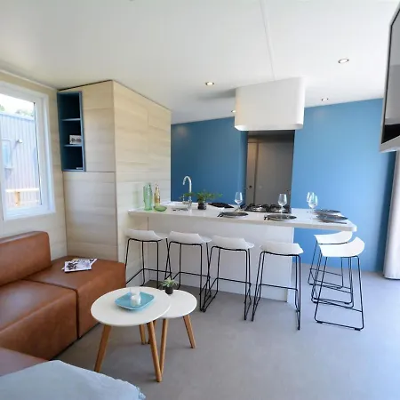 Mobil-home Confort 6 Pers., 3 Ch., 2 Sdb, A 200m, Piscine Chauffee, Fitness, Terrasse - Fr-1-361a-61 Prázdninový dům