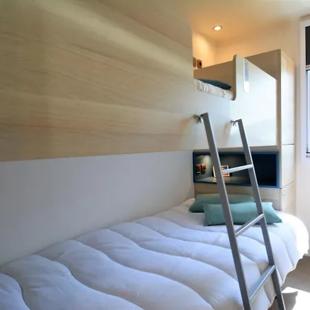 Mobil-home Confort 6 Pers., 3 Ch., 2 Sdb, A 200m, Piscine Chauffee, Fitness, Terrasse - Fr-1-361a-61 Prázdninový dům Jullouville-les-Pins