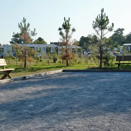 Mobil-home Confort 6 Pers., 3 Ch., 2 Sdb, A 200m, Piscine Chauffee, Fitness, Terrasse - Fr-1-361a-61 * Jullouville-les-Pins