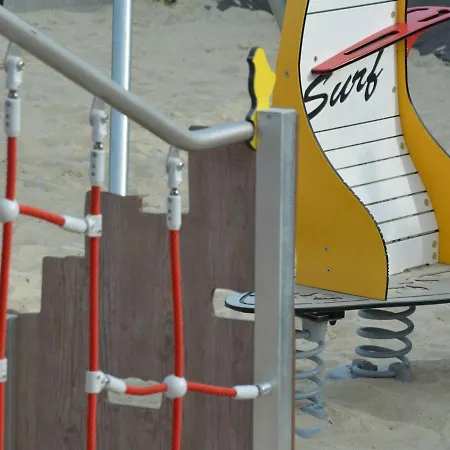 Mobil-home Confort 6 Pers., 3 Ch., 2 Sdb, A 200m, Piscine Chauffee, Fitness, Terrasse - Fr-1-361a-61 * Jullouville-les-Pins