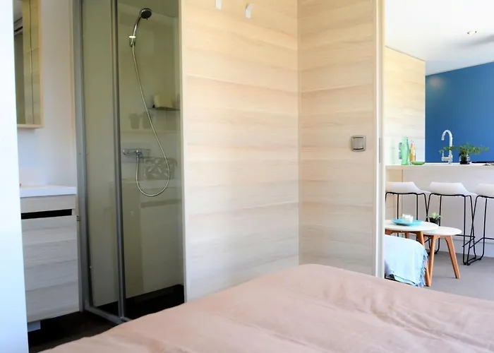 Mobil-home Confort 6 Pers., 3 Ch., 2 Sdb, A 200m, Piscine Chauffee, Fitness, Terrasse - Fr-1-361a-61