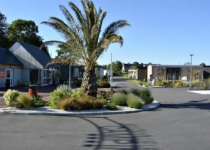 Feriehus Mobil-home Confort 6 Pers., 3 Ch., 2 Sdb, A 200m, Piscine Chauffee, Fitness, Terrasse - Fr-1-361a-61 *