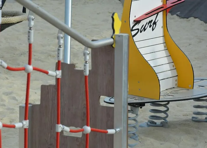 Mobil-home Confort 6 Pers., 3 Ch., 2 Sdb, A 200m, Piscine Chauffee, Fitness, Terrasse - Fr-1-361a-61 * Jullouville-les-Pins